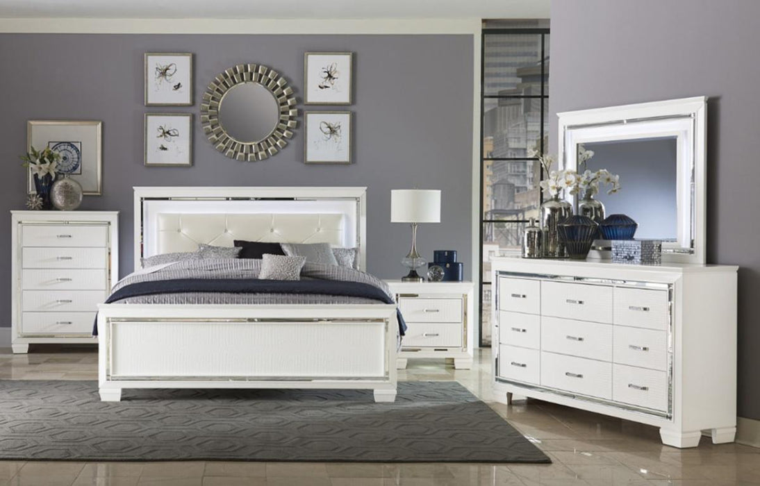 Allura Full Panel Bed in White 1916FW-1*